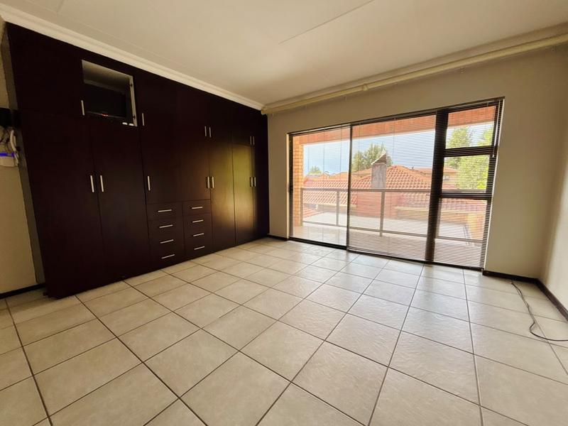 3 Bedroom Property for Sale in Langenhovenpark Free State